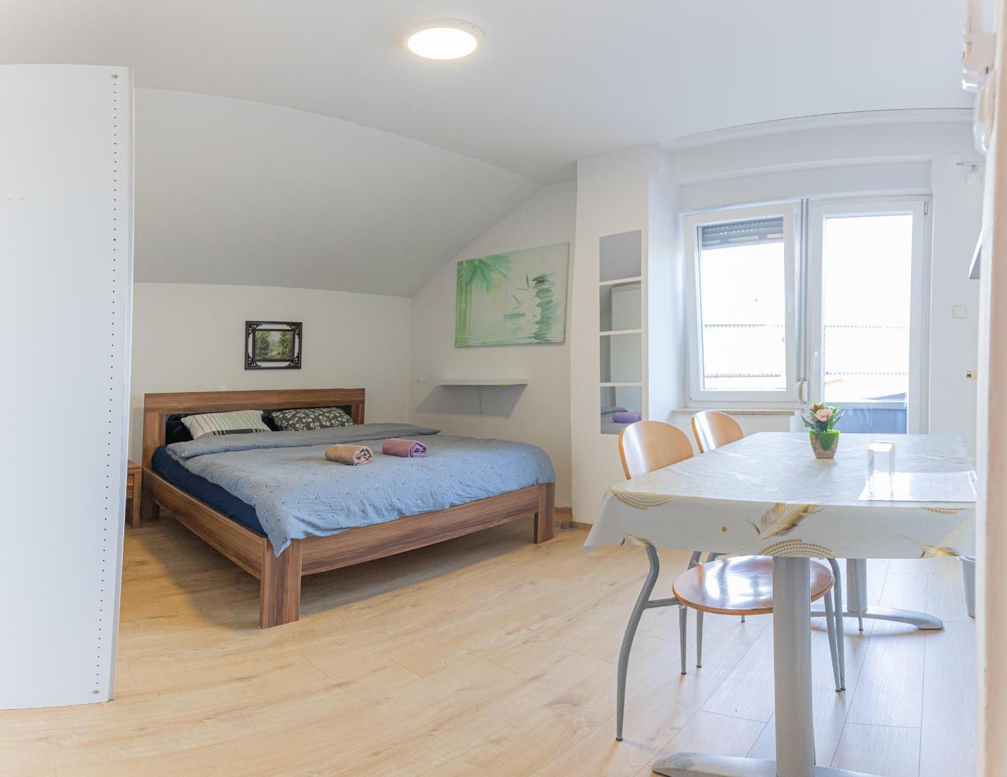 Rooms Kozarje Ljubljana Extérieur photo