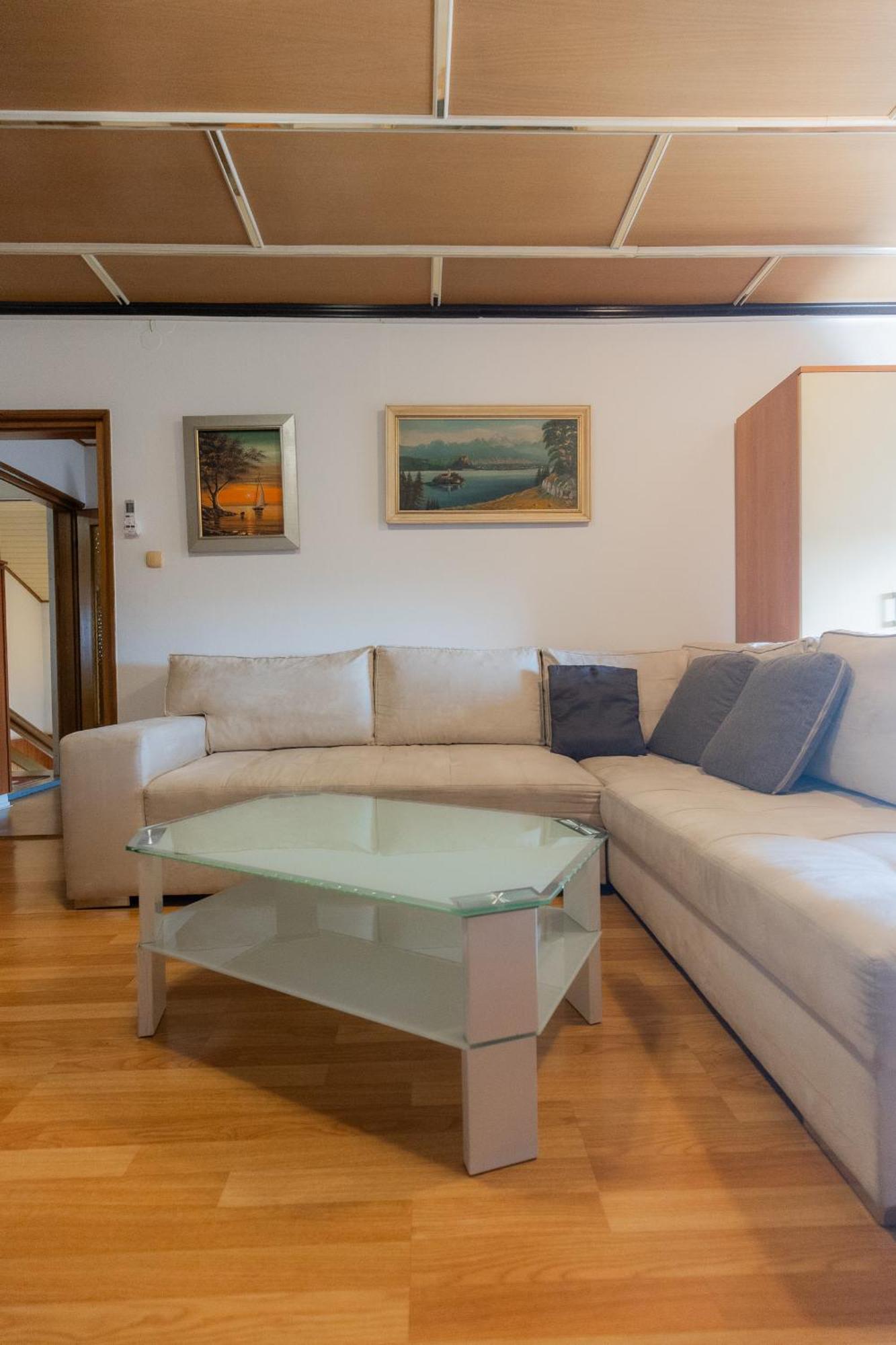 Rooms Kozarje Ljubljana Extérieur photo