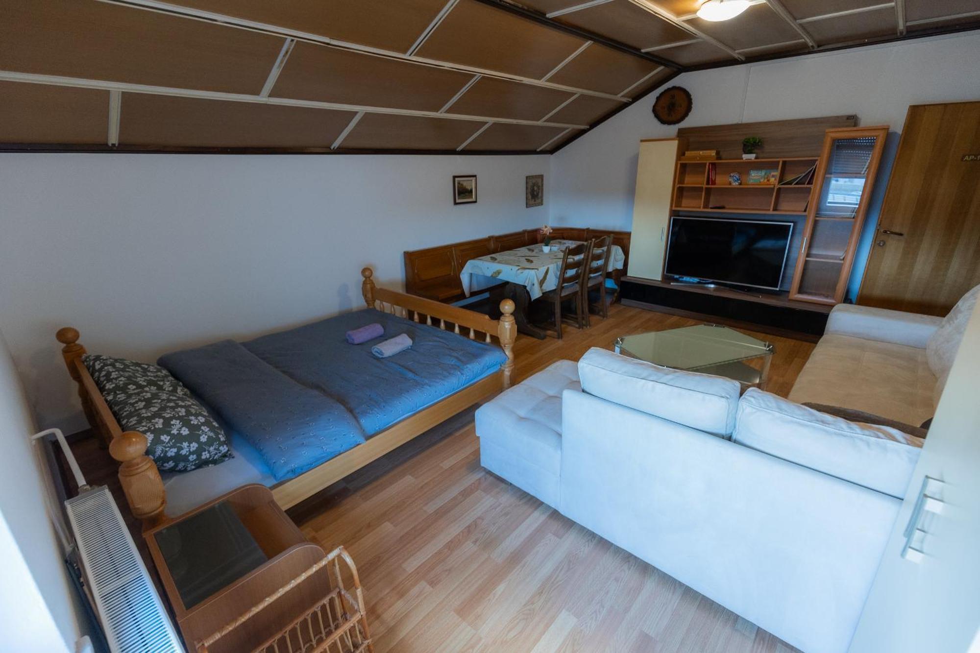 Rooms Kozarje Ljubljana Extérieur photo